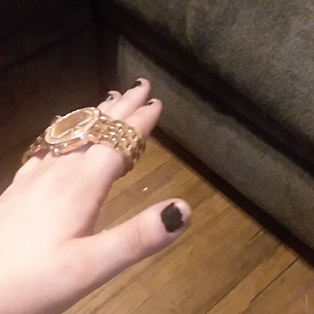 Watch - Picture 2 of 2